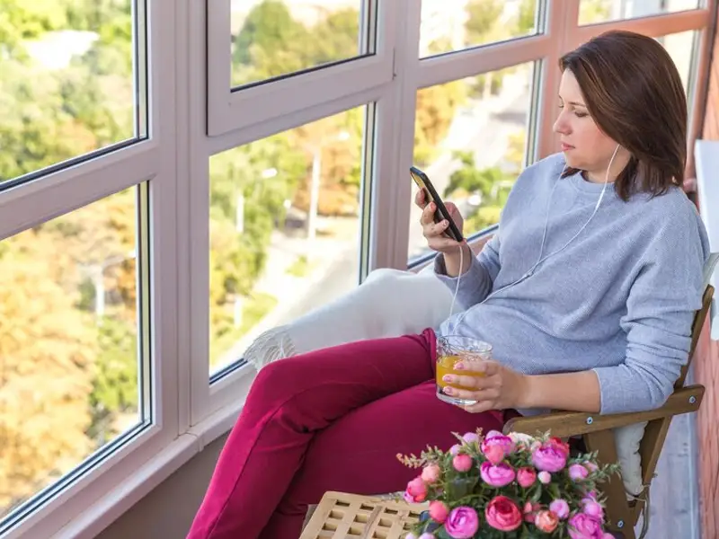 Alegerea tâmplăriei potrivite pentru balcon: factori de luat în considerare