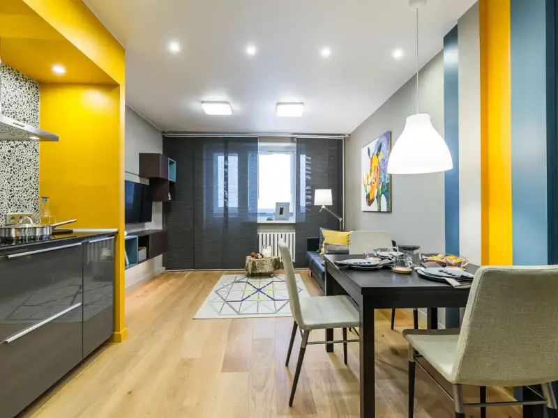 Zona de zi reamenajata in tonuri vibrante poze inainte si dupa