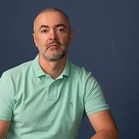 Startup-ul românesc Soulday.app încearcă să schimbe regulile aplicațiilor de socializare
