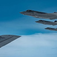 NATO vrea 700 avioane F-35 și 600 tancuri din SUA să se apere de Rusia. Preț: 300.000.000.000€