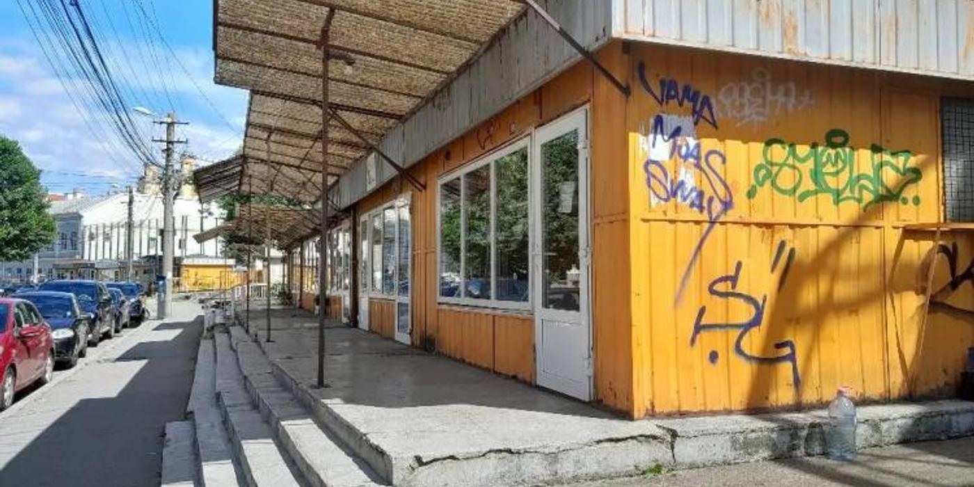 Se desființează gheretele aflate pe strada Argeș, lângă Piața Mihai Viteazu din Cluj-Napoca