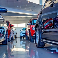 Analiză ACEA: Piața auto europeană stagnează în martie 2026. Paradoxul electric: Cota de piață crește la 18,8%, în timp ce giganții tradiționali pierd teren