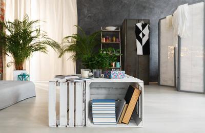 Lemnul reciclat: tipuri, avantaje și dezavantaje în designul de interior