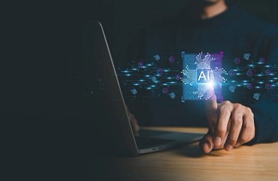 Amazon investește masiv în AI, în timp ce ChatGPT lansează funcții avansate pentru abonați