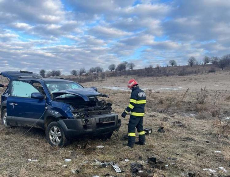 Accident rutier petrecut pe DJ 108N, între localitățile Aghireșu și Petrindu