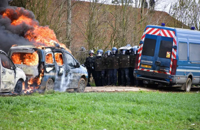 Ciocniri între poliţişti şi manifestanţi împotriva construirii unui rezervor mare de irigaţii în vestul Franţei
