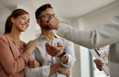 Ce trebuie să știi când cumperi un apartament. Lucruri pe care să le iei în considerare