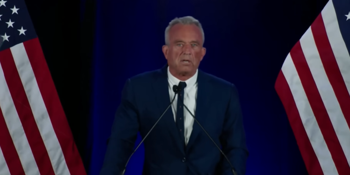 Kennedy Jr. spune că democrații vor să se aloce milioane pentru proiecte LGBT în străinătate și autobuze electrice, pentru a pune capăt blocajului guvernamental