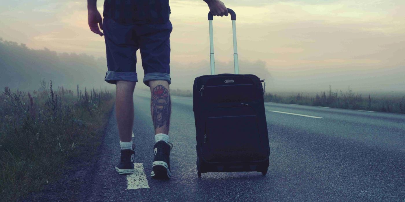 Pantaloni Nike și blugi bărbați: combinațiile ideale pentru primăvara 2025