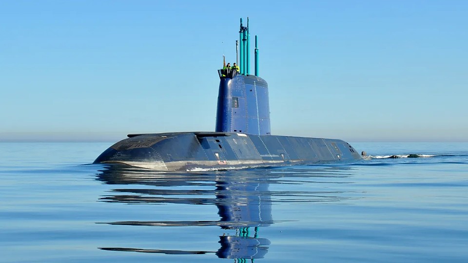 Donald Trump trimite două submarine nucleare în coasta Rusiei. Cum va răspunde Vladimir Putin