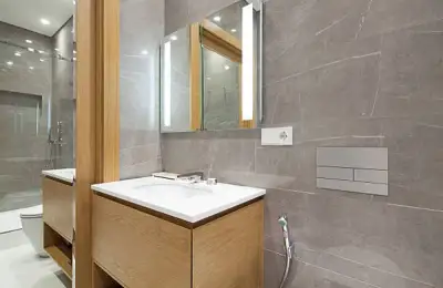 Choosing LED Lighting Fixtures for Your Large Bathroom