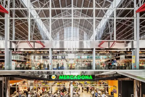 Cum arata cea mai moderna piata din lume: El Ninot din Barcelona