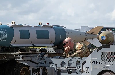 SUA construiesc o armă secretă pentru Ucraina. Străbate 463 km și lovește Rusia