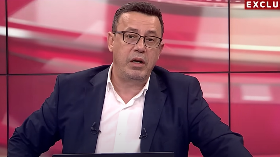 După ce a contribuit la alegerea sa ca președinte, Victor Ciutacu spală pe jos cu Nicușor Dan: Știți vorba aia că nu ești suficient de prost dacă nu și semnalizezi?