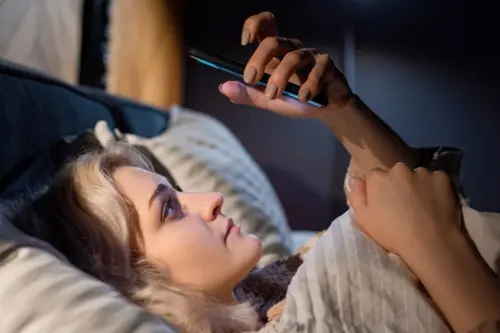 5 factori care îți alterează calitatea somnului