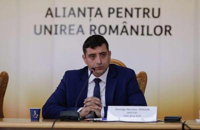 Simion, despre posibile alianţe după alegeri: Discutăm cu toată lumea, în afară de PSD; nici Ludovic Orban nu e „frecventabil”