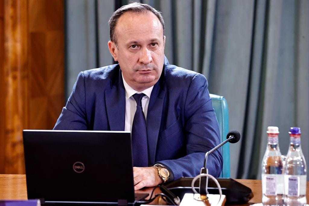 Adrian Câciu spune că nu e mulţumit de câţi bani s-au cheltuit din PNRR: România a primit 33% din banii alocaţi în PNRR şi 20% din banii primiţi i-am cheltuit / Şedinţă de analiză, pe 15 aprilie, la Guvern
