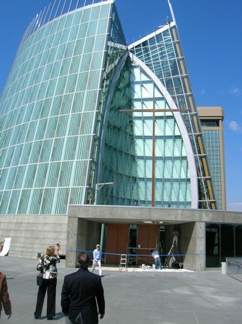 Cea mai moderna catedrala din lume te va lasa masca!