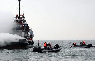 Putin, furios. Navele scufundate de Israel în Marea Caspică transportau arme din Rusia către Iran