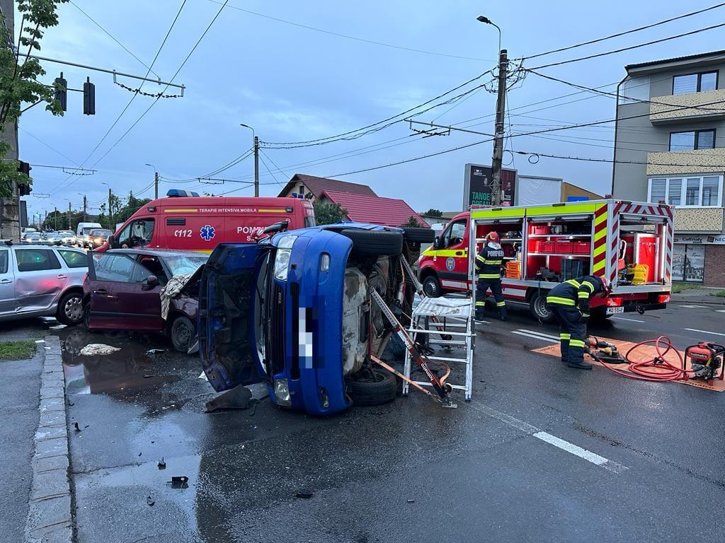 Un accident rutier s-a produs marți dimineață pe strada Traian Vuia din Cluj-Napoca