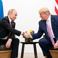 Ministru britanic al Apărării știe cu ce îl are la mână Putin pe Trump. Documente secretizate