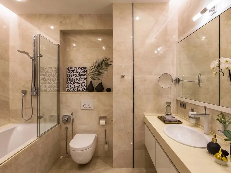 Modele de bai amenajate in nuante de bej