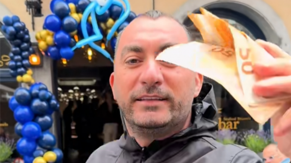 Pescobar dă 200 de euro fiecărui elev care ia 10 la BAC. Mult: cât bacșișul pentru ospătarul de Nuba