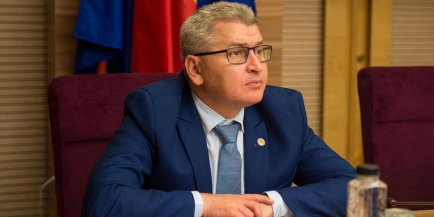 Două ministere, desființate! Propunerea PNL aruncă în aer politica