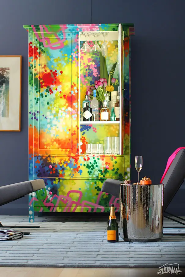 Piese de mobilier cu graffiti creatii Dudeman