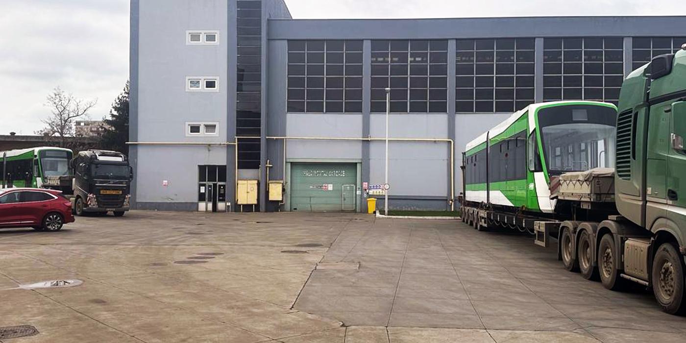 Nicuşor Dan: Mâine ajunge la Bucureşti al 67-lea tramvai Imperio / Când Primăria plăteşte la timp, firmele private au interesul să termine lucrările