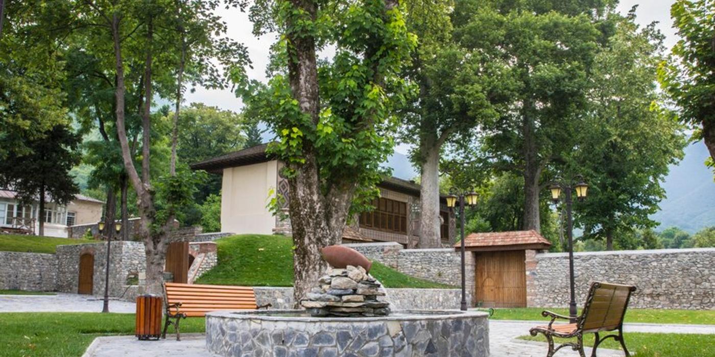 Cum poți inova în amenajarea curții fără să fii designer peisagist