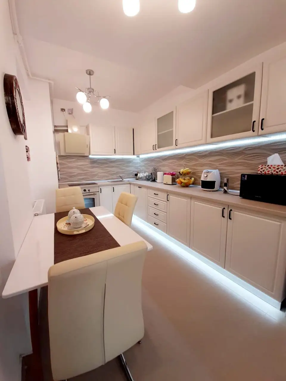 At Home with Claudia: A Two-Bedroom Apartment Makeover in Brașov for €15,000