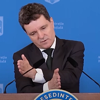 Călin Georgescu l-a descris pe Nicușor Dan: Băiatul ăsta a făcut sistemul de râs. Când ești sluga slugilor este cea mai jalnică sclavie. Vreau să-l ajut să-mi facă biografia, ca să nu muncească mult