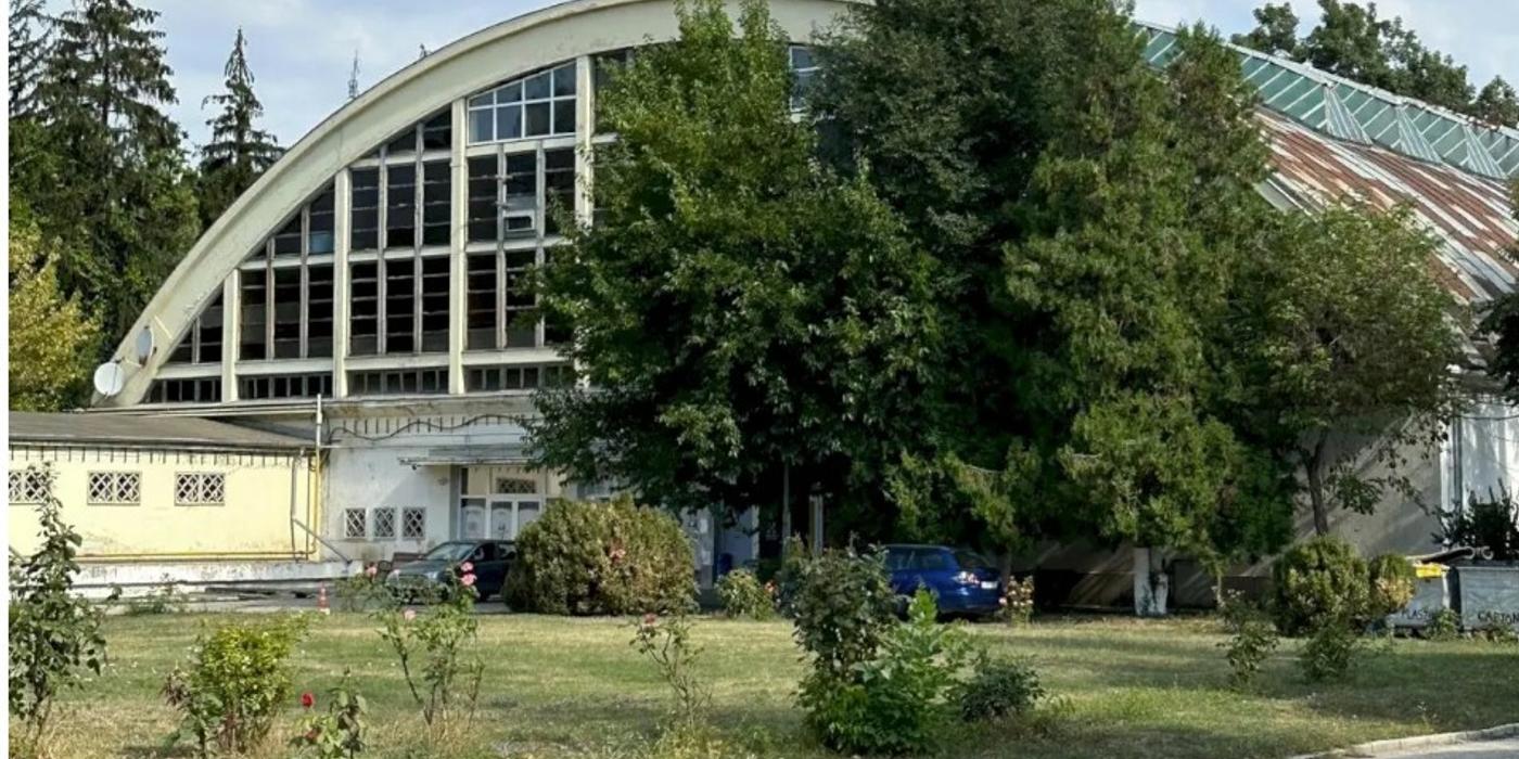 Bazinul „Tolea Grințescu” din București va fi reparat și modernizat de Primăria Sectorului 1