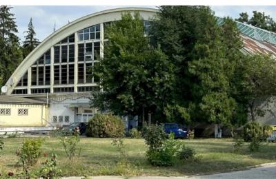Bazinul „Tolea Grințescu” din București va fi reparat și modernizat de Primăria Sectorului 1