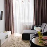 Tonuri de pastel si linii moderne intr-un spatiu de 35 mp