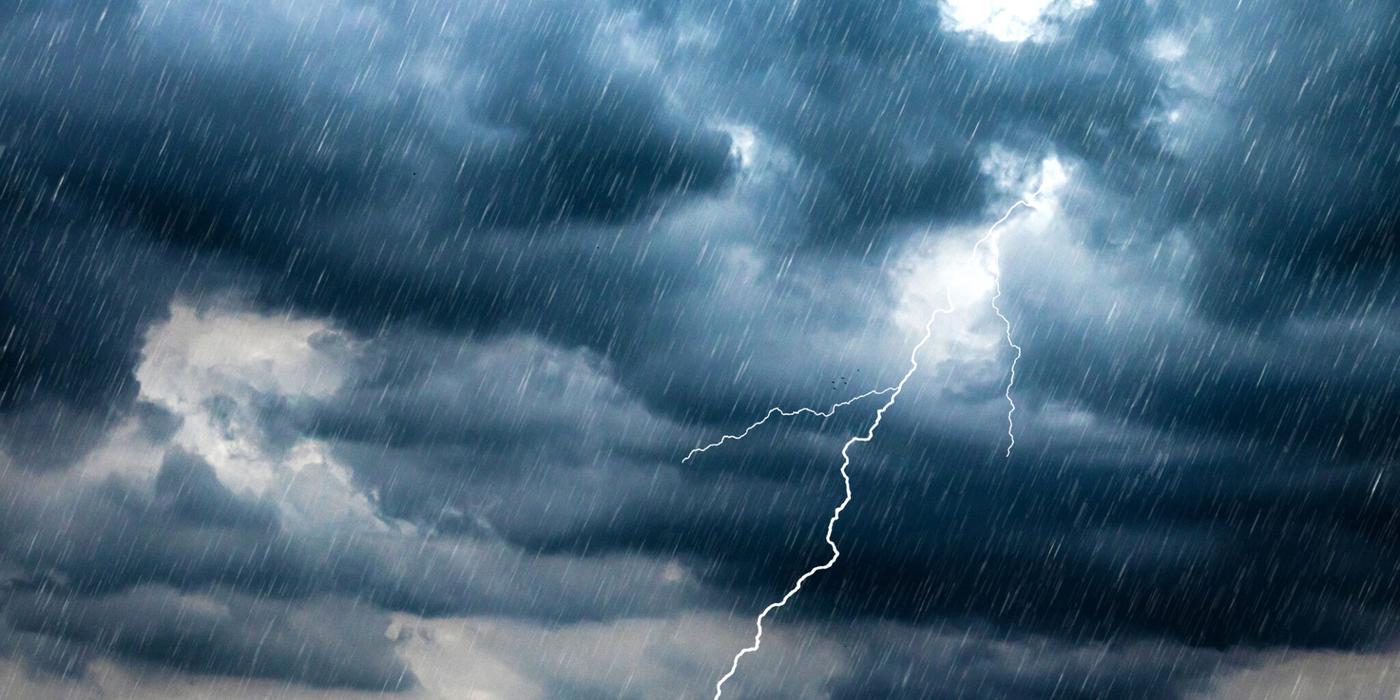 Prognoza meteo pentru următoarele două săptămâni. Vremea rea revine peste tot în România