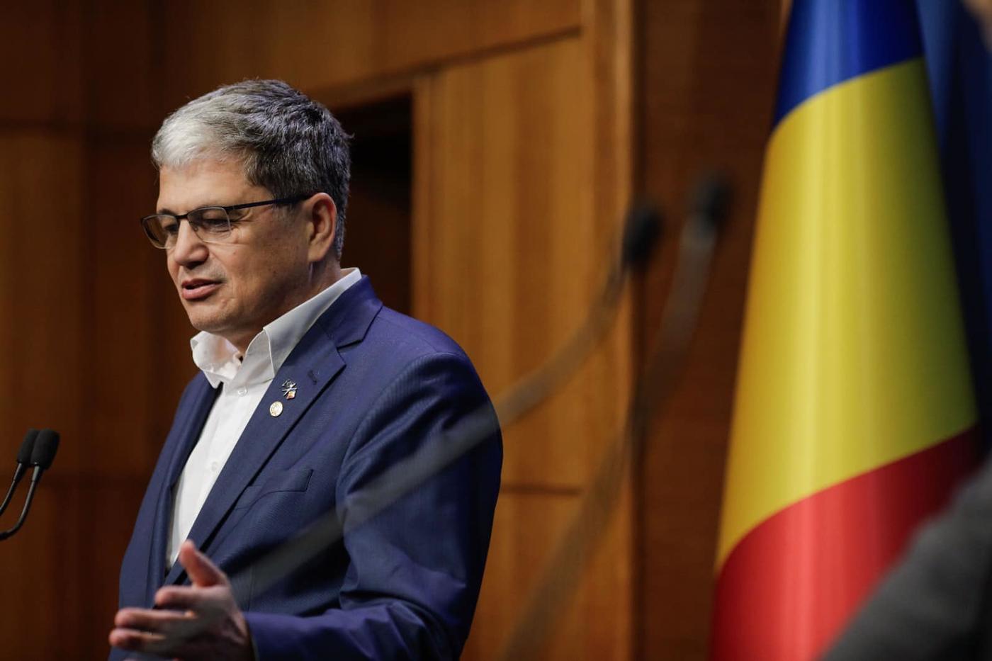 Marcel Boloş, despre programul de titluri de stat FIDELIS: Un nou record doborât de donatorii-investitori / Am fost atât de mulţi donatori, încât donarea se face acum cu programare