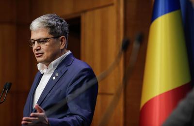 Marcel Boloş, despre programul de titluri de stat FIDELIS: Un nou record doborât de donatorii-investitori / Am fost atât de mulţi donatori, încât donarea se face acum cu programare