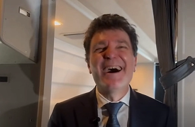 VIDEO | Nicușor Dan e încă buimac după petrecerea de Revelion: Am stat până la ora 3 și asta mi-a perturbat somnul până în ziua de azi. Trăgeau copiii de noi să mai stăm