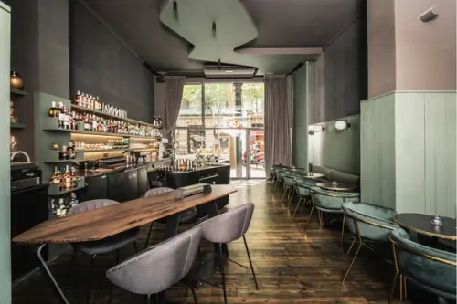 Povestea amenajării barului Sips din Barcelona