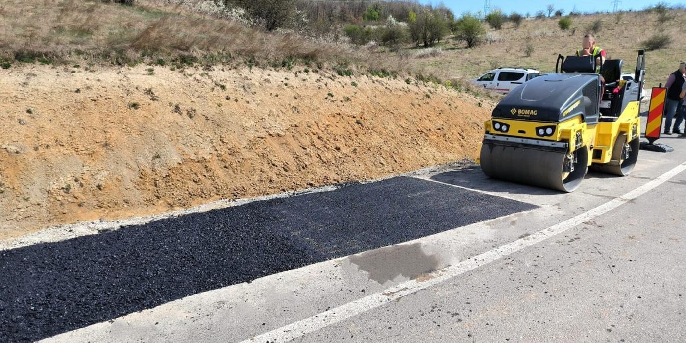 Au început lucrările de întreținere curentă și periodică pe drumul județean DJ 103V (DJ 107M) – Vălișoara – DJ 107L
