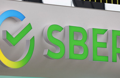 Rusia îşi lansează propriul robot conversaţional, GigaChat, şi intră în cursa mondială a acestor instrumente create cu ajutorul Inteligenţei Artificiale