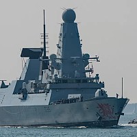 Europa trimite nave de război să apere Cipru de rachete iraniene. Până acum, le doborau distrugătoare SUA
