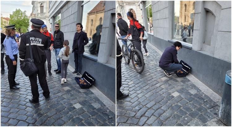 Un tânăr muzician care cânta pe strada Matei Corvin din Cluj-Napoca, a fost alungat de polițiștii locali