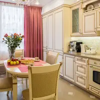 Eleganta si romantism bucatarie amenajata in stil provensal