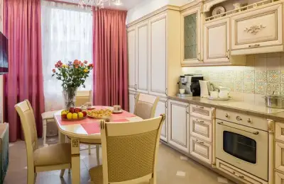 Elegance and Romance: A Provençal-Style Kitchen