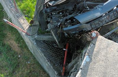 Accident produs pe drumul spre Iara de către o polițistă din Băișoara