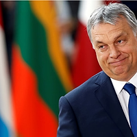 Viktor Orban promite că Ungaria va rămâne „o insulă a păcii, fără migranți”. Premierul maghiar îi compară pe birocrații de la Bruxelles cu opresorii sovietici din anii ’50