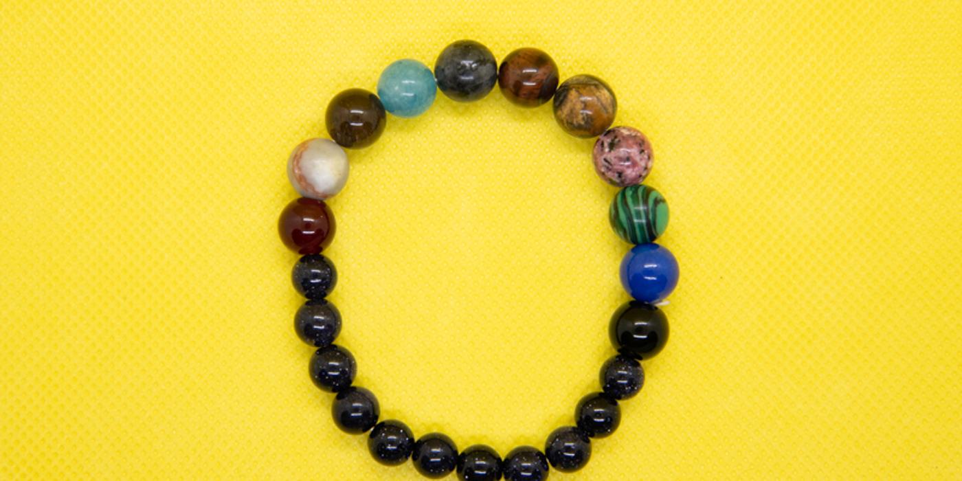 Poarta bratari din pietre semipretioase, ca sa atragi atentia si admiratia tuturor!